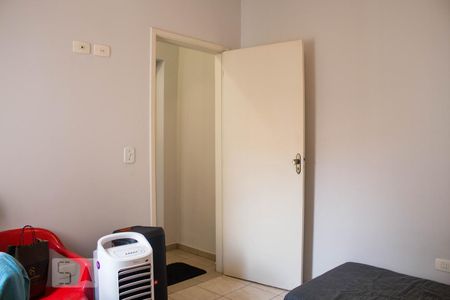 Casa à venda com 205m², 5 quartos e 6 vagas Casa à venda com 205m², 5 quartos e 6 vagasQuarto 5