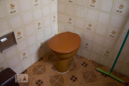 Casa à venda com 205m², 5 quartos e 6 vagas Casa à venda com 205m², 5 quartos e 6 vagasBanheiro 2