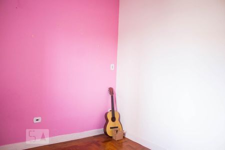 Casa à venda com 205m², 5 quartos e 6 vagas Casa à venda com 205m², 5 quartos e 6 vagasQuarto 2