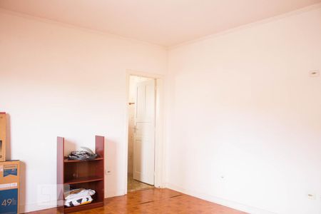 Casa à venda com 205m², 5 quartos e 6 vagas Casa à venda com 205m², 5 quartos e 6 vagasQuarto 3