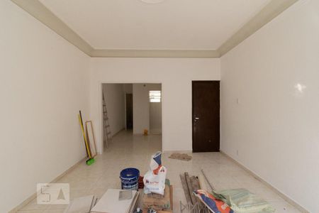 KITNET de kitnet/studio para alugar com 1 quarto, 43m² em Santa Rosa, Niterói