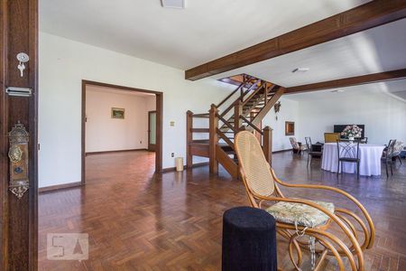 Casa à venda com 600m², 3 quartos e 7 vagas Casa à venda com 600m², 3 quartos e 7 vagasSala 2