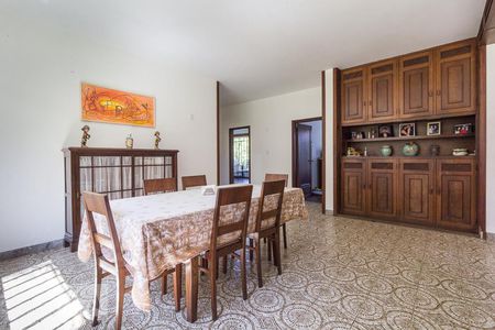 Casa à venda com 600m², 3 quartos e 7 vagas Casa à venda com 600m², 3 quartos e 7 vagasCozinha