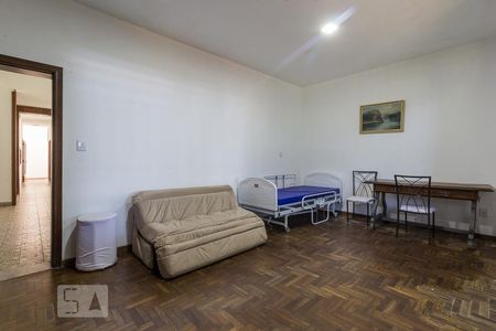 Casa à venda com 600m², 3 quartos e 7 vagas Casa à venda com 600m², 3 quartos e 7 vagasQuarto 2