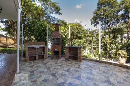 Casa à venda com 600m², 3 quartos e 7 vagas Casa à venda com 600m², 3 quartos e 7 vagasChurrasqueira