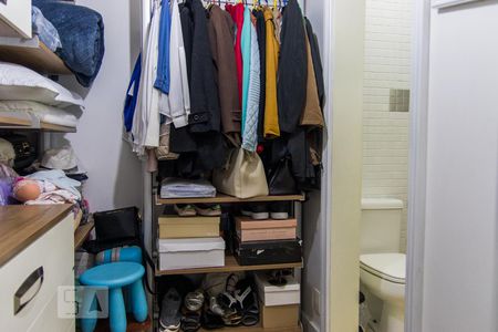 Casa à venda com 144m², 3 quartos e 2 vagasCloset