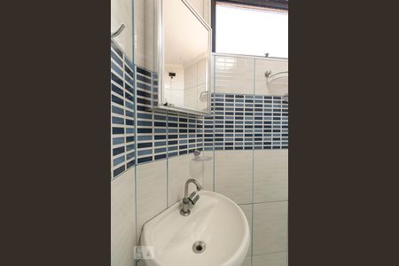 Apartamento à venda com 78m², 2 quartos e 1 vaga Apartamento à venda com 78m², 2 quartos e 1 vagaBanheiro
