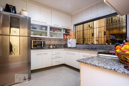 Casa à venda com 230m², 3 quartos e 4 vagasCozinha