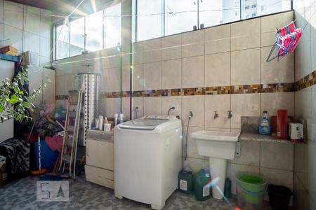 Casa à venda com 230m², 3 quartos e 4 vagasLavanderia