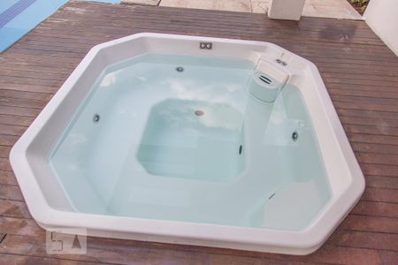 Apartamento para alugar com 73m², 2 quartos e 1 vagaÁrea comum - Piscina