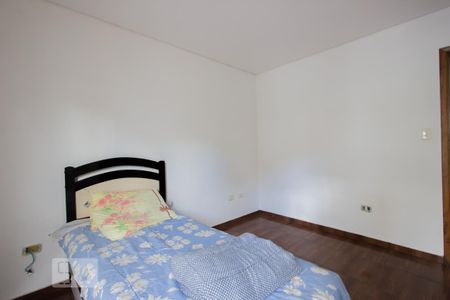 Casa à venda com 200m², 4 quartos e 2 vagas Casa à venda com 200m², 4 quartos e 2 vagasSuíte 2