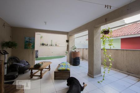 Casa à venda com 200m², 4 quartos e 2 vagas Casa à venda com 200m², 4 quartos e 2 vagasÁrea de Serviço