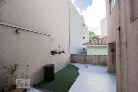 Casa à venda com 200m², 4 quartos e 2 vagas Casa à venda com 200m², 4 quartos e 2 vagasÁrea externa inferior