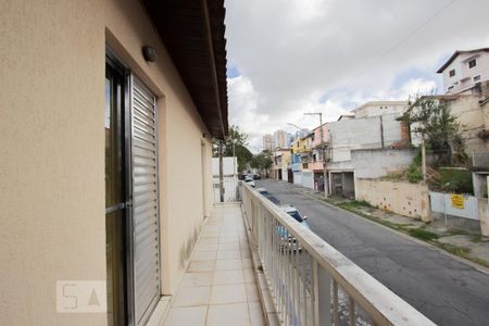 Casa à venda com 200m², 4 quartos e 2 vagas Casa à venda com 200m², 4 quartos e 2 vagasVaranda - Suíte 1 e 2