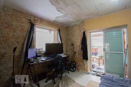 Casa à venda com 200m², 4 quartos e 2 vagas Casa à venda com 200m², 4 quartos e 2 vagasQuarto