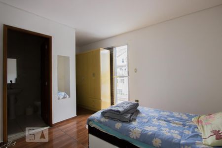 Casa à venda com 200m², 4 quartos e 2 vagas Casa à venda com 200m², 4 quartos e 2 vagasSuíte 2