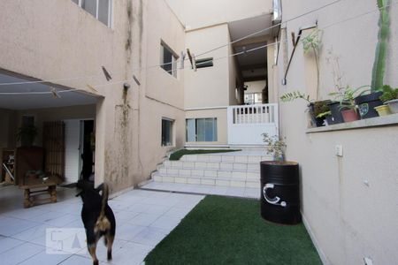 Casa à venda com 200m², 4 quartos e 2 vagas Casa à venda com 200m², 4 quartos e 2 vagasÁrea externa inferior