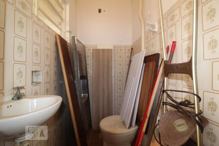 Casa à venda com 310m², 5 quartos e 2 vagasBanheiro 5 serviço