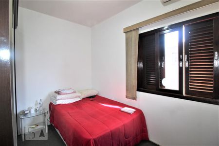 Casa à venda com 310m², 5 quartos e 2 vagasQuarto 2