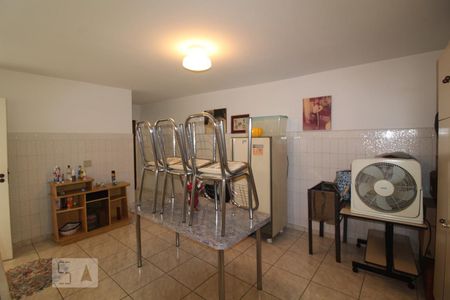 Casa à venda com 310m², 5 quartos e 2 vagasQuarto 3