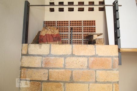 Casa à venda com 310m², 5 quartos e 2 vagasChurrasqueira