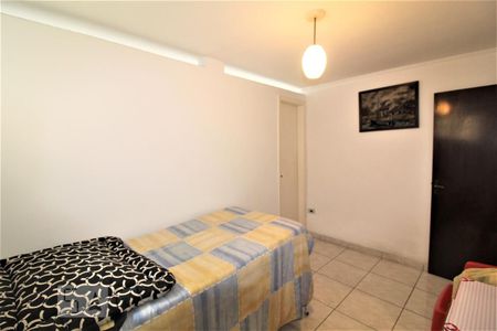 Casa à venda com 310m², 5 quartos e 2 vagasQuarto 5