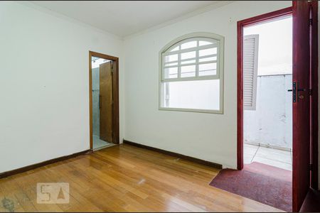 Casa à venda com 300m², 3 quartos e 2 vagas Casa à venda com 300m², 3 quartos e 2 vagasSuíte 2