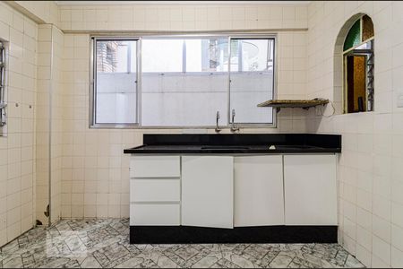 Casa à venda com 300m², 3 quartos e 2 vagas Casa à venda com 300m², 3 quartos e 2 vagasCozinha