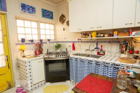 Casa à venda com 480m², 4 quartos e 4 vagasCozinha