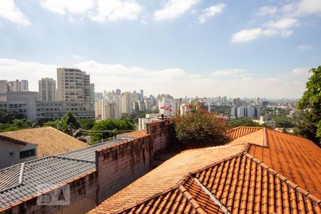 Casa à venda com 480m², 4 quartos e 4 vagasVista