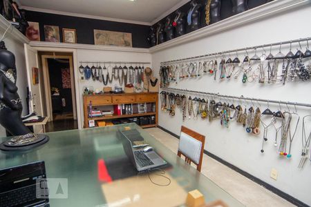 Casa à venda com 480m², 4 quartos e 4 vagasQuarto 