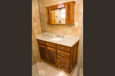 Apartamento à venda com 100m², 3 quartos e 1 vagaDetalhe do Banheiro da Suite