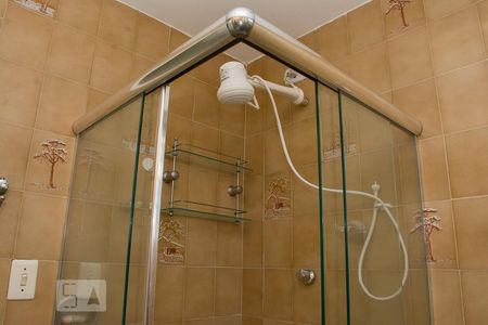 Apartamento à venda com 100m², 3 quartos e 1 vagaDetalhe do Banheiro da Suite