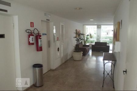 Apartamento à venda com 70m², 2 quartos e 1 vagaHall de Entrada