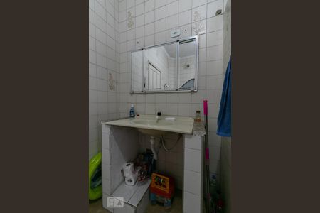 Casa à venda com 180m², 3 quartos e 4 vagasBanheiro