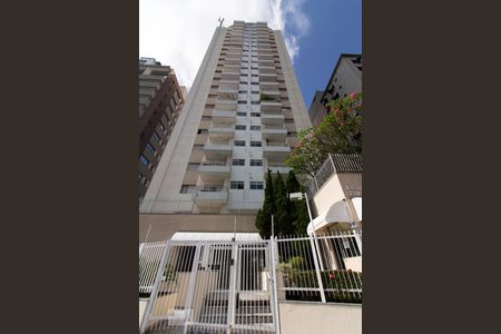 Apartamento à venda com 40m², 1 quarto e 1 vaga Apartamento à venda com 40m², 1 quarto e 1 vagaFachada