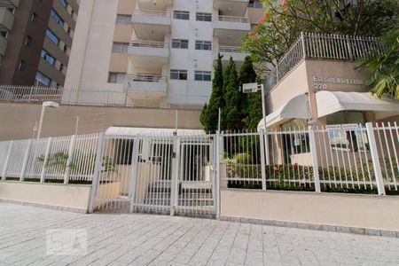 Apartamento à venda com 40m², 1 quarto e 1 vaga Apartamento à venda com 40m², 1 quarto e 1 vagaFachada