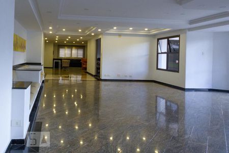 Apartamento à venda com 272m², 4 quartos e 5 vagas Apartamento à venda com 272m², 4 quartos e 5 vagasSalão de Festas