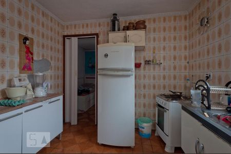 Casa à venda com 300m², 2 quartos e 2 vagas Casa à venda com 300m², 2 quartos e 2 vagasCozinha