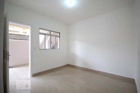 Sala de casa para alugar com 1 quarto, 40m² em Jardim Roberto, Osasco
