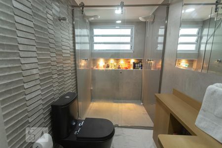 Apartamento à venda com 100m², 3 quartos e 1 vaga Apartamento à venda com 100m², 3 quartos e 1 vagaBanheiro da Suíte