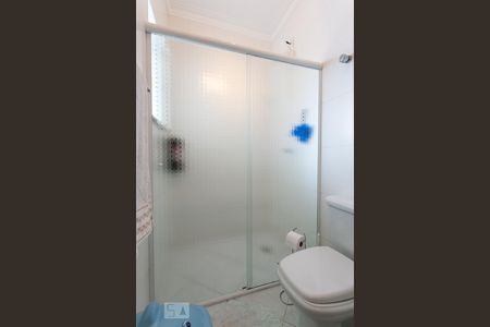 Casa à venda com 340m², 4 quartos e 6 vagasBanheiro da Suíte 2