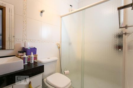 Casa à venda com 340m², 4 quartos e 6 vagasBanheiro da Suíte 3