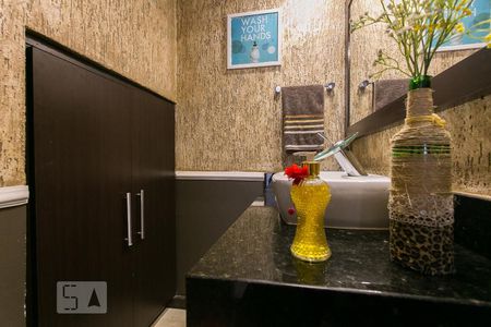 Casa à venda com 340m², 4 quartos e 6 vagasLavabo