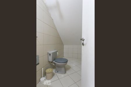 Casa à venda com 340m², 4 quartos e 6 vagasBanheiro da Garagem