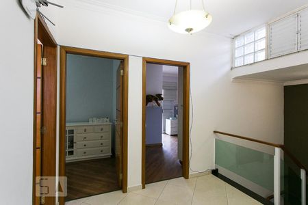 Casa à venda com 340m², 4 quartos e 6 vagasCorredor