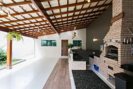 Casa à venda com 340m², 4 quartos e 6 vagasEspaço Gourmet
