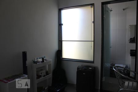 Casa de condomínio à venda com 130m², 3 quartos e 1 vagaSuíte 1