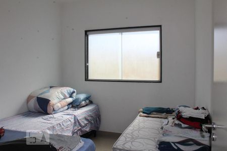 Casa de condomínio à venda com 130m², 3 quartos e 1 vagaSuíte 2