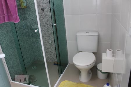 Casa de condomínio à venda com 130m², 3 quartos e 1 vagaBanheiro da Suíte 1